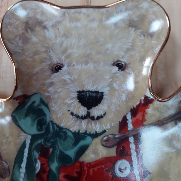 Christmas Collector's Plate - Picture 2 of 4